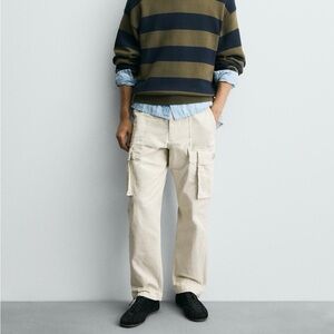 NWT Zara Relaxed Fit Cargo Pants in light khaki size 42 or USA 32